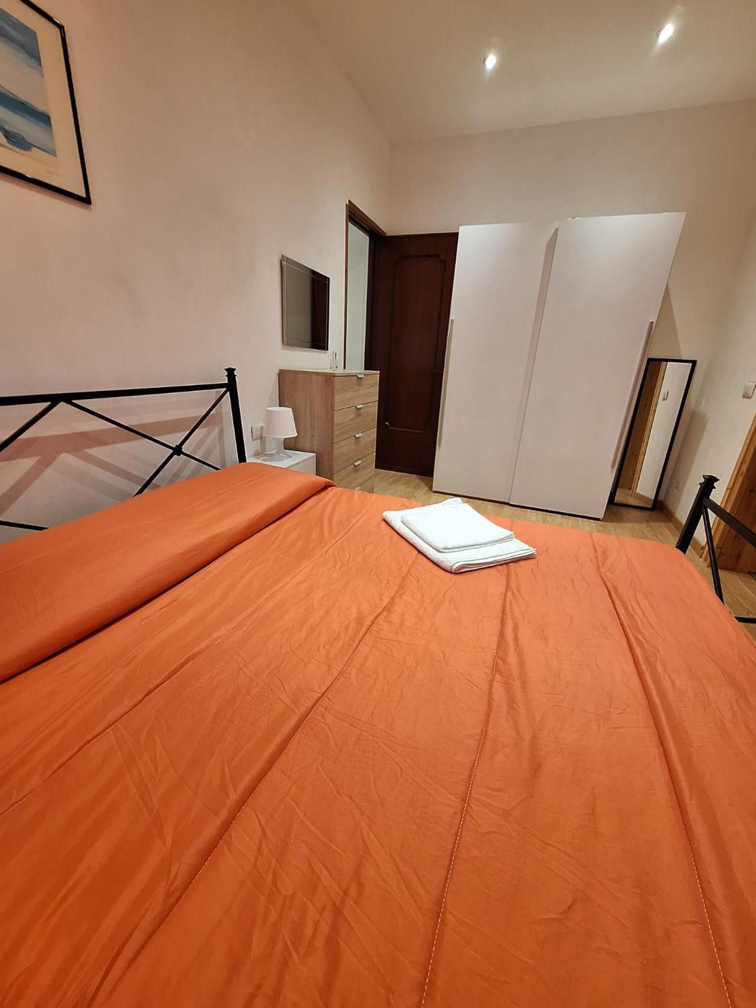 Appartamento Casa Azzurra Aeroporto di Catania Fontana Rossa Esterno foto