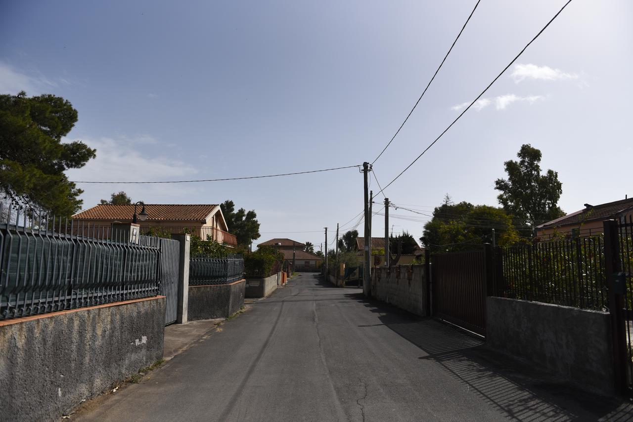 Appartamento Casa Azzurra Aeroporto di Catania Fontana Rossa Esterno foto
